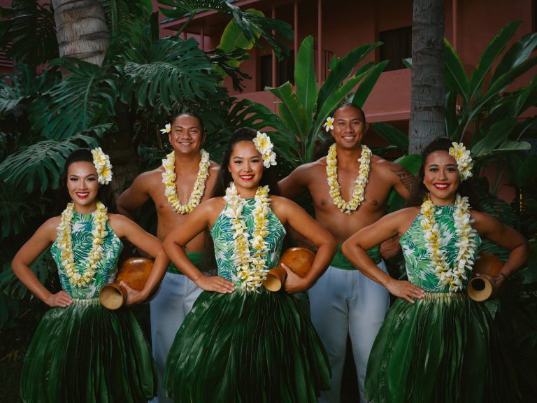 Ahaainaluau Standard Dinner Show Hula Dancers Leis Green Skirts