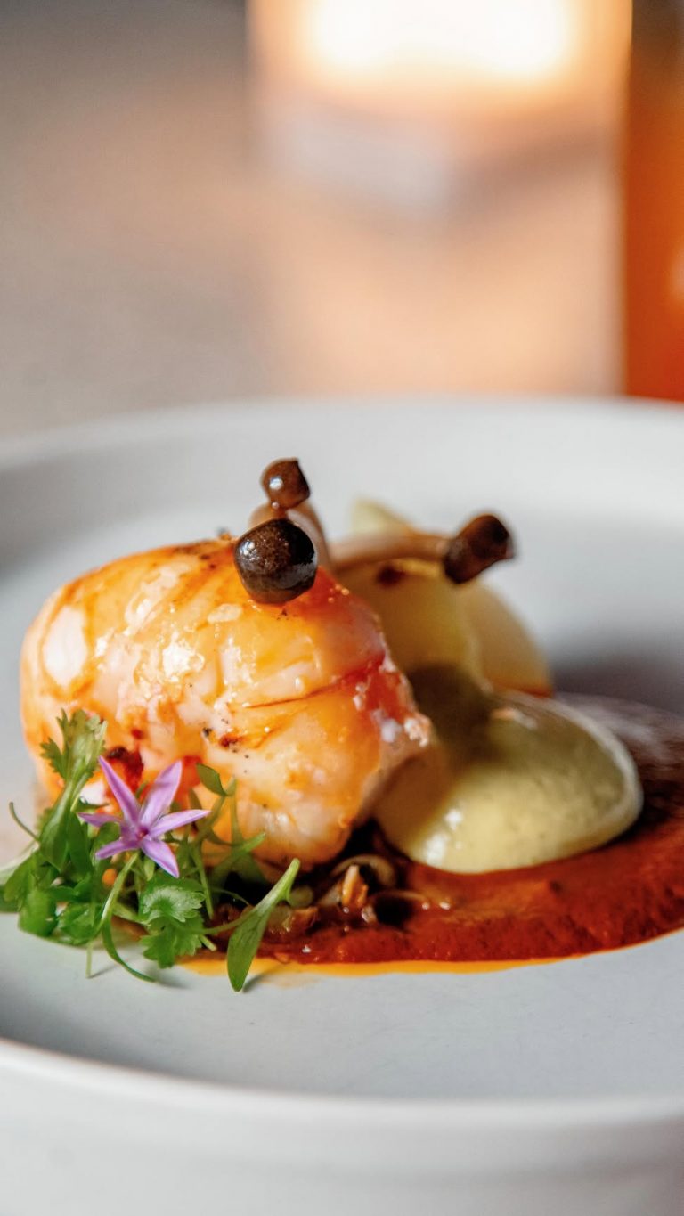 Ahaainaluau Standard Dinner Show Shrimp Garnish Plate Sauce