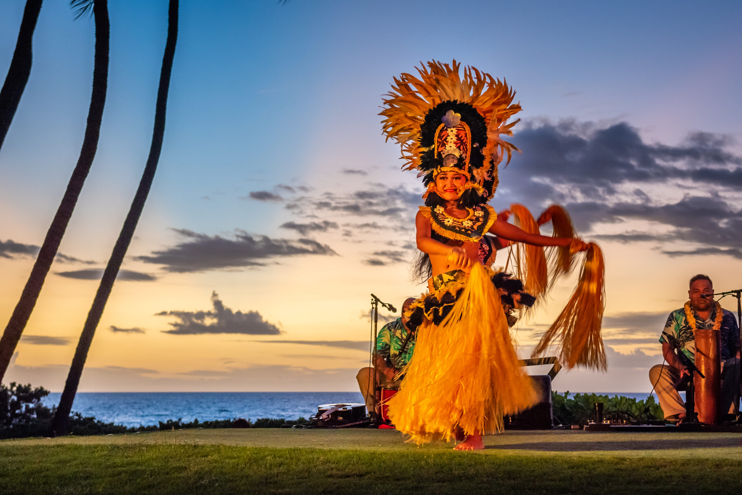 Andazmaui Feastatmokapuluau Classic Seating Hula Dancer Sunset Ocean Palm Trees