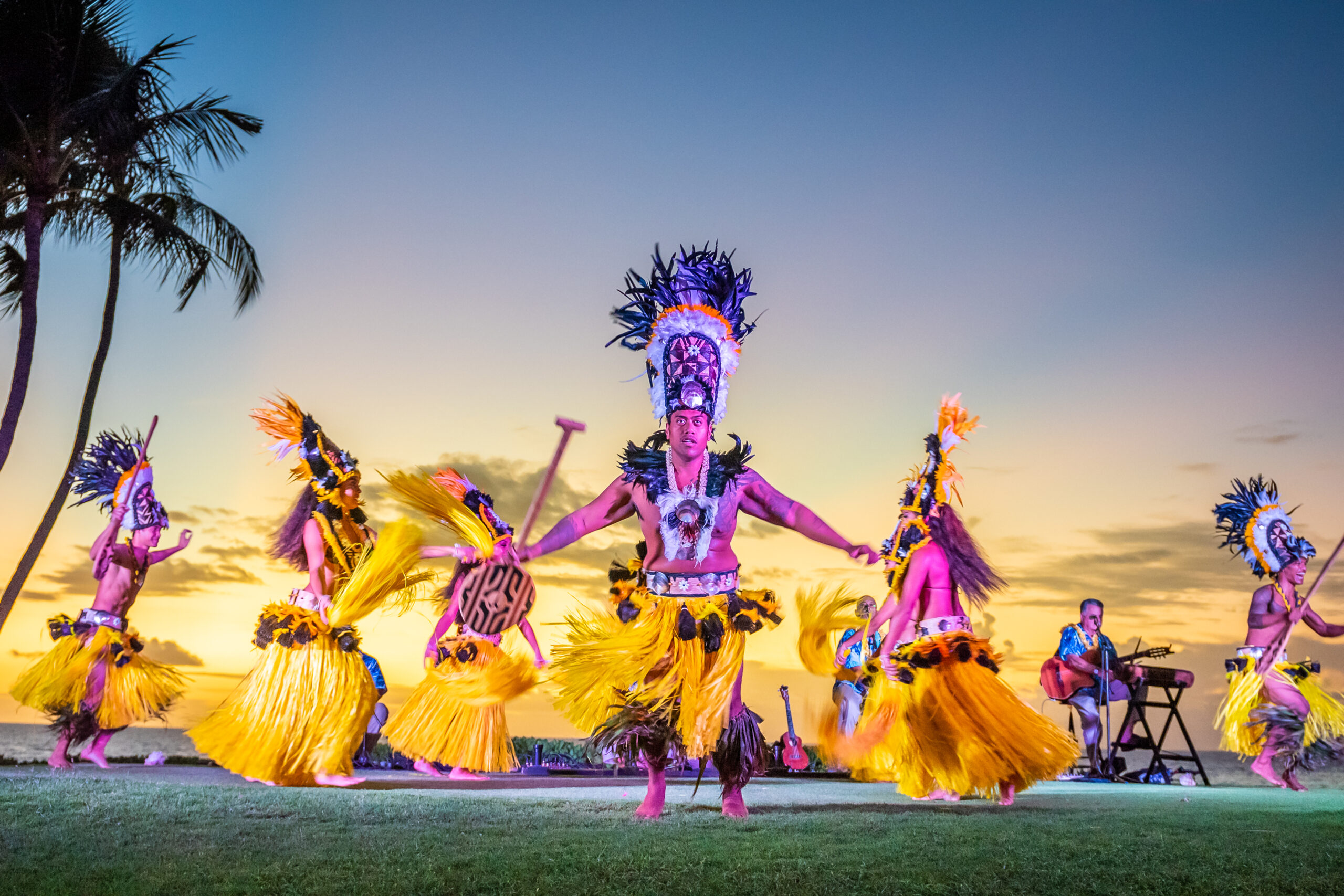 Andazmaui Feastatmokapuluau Classic Seating Hula Dancers Sunset Luau