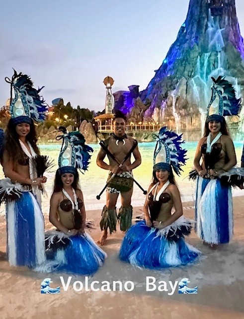 Cocokeyluau Luau On International Drive Luau Dancers Volcano Bay