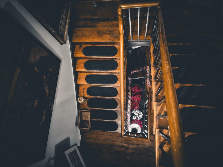 Farnsworthhouseinn A Civil War Era Magic Show Live Wooden Stairs Spiral Rose Petals