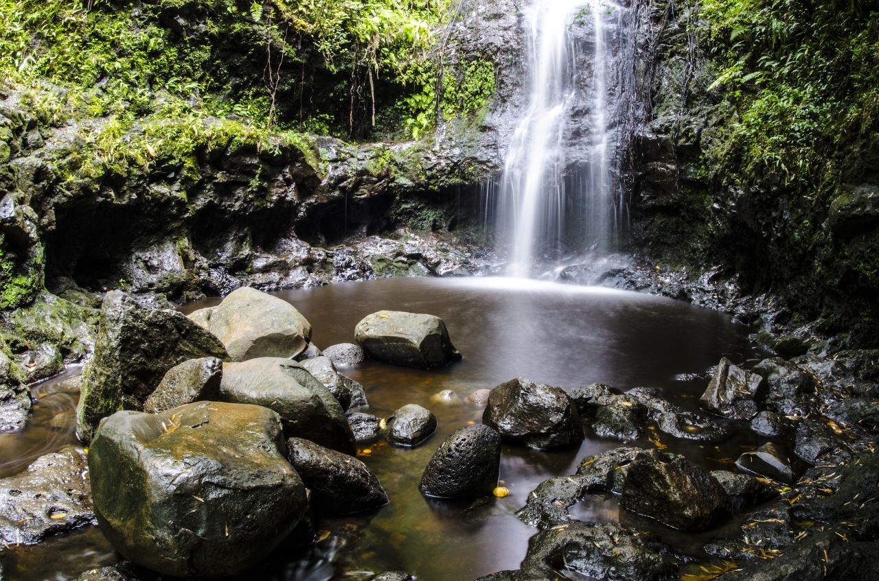 Kawikajoeslimousinehawaii  Private Vip Daytime Hawaiian Authentic Waimea Waterfall Rocks Pool