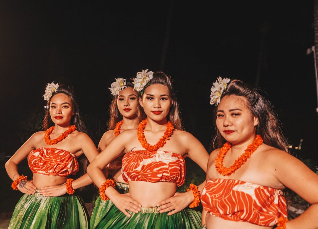Marriottsunsetluau General Seating Hula Dancers Night Performance