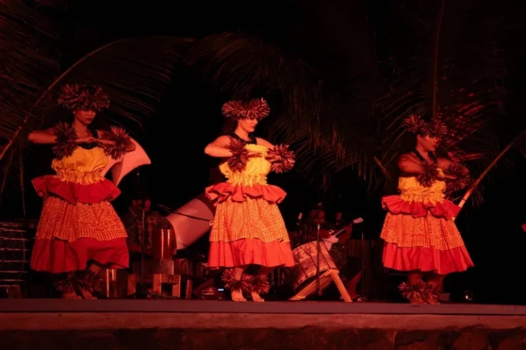 Maukawarriorsluau Koa Classic Package Rear Seating Hula Dancers Traditional Costumes Performanc
