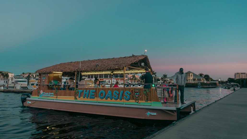 Puntagordaadventures Club Tiki Led Luau Oasis Boat Tiki Luau